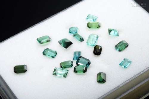 19 green tourmalines in baguette