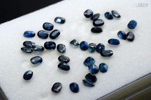 36 oval faceted sapphires, total