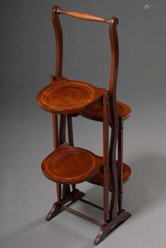 Mahogany cakestand with ribbon in