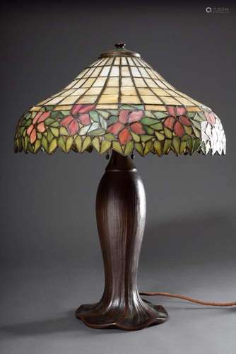 Art Nouveau lamp with amorphously