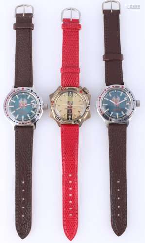 3 Russian Vostok automatic wristwatches, 3 russische Wostok ...