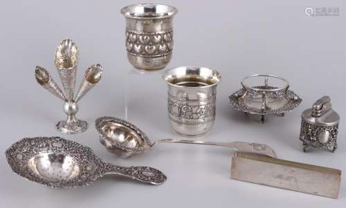 800 - 835 silver 8-piece decorative lot, Silber Zier Konvolu...