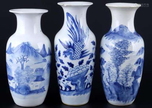 China 3 vases with phoenix and blue painting, Vasen,