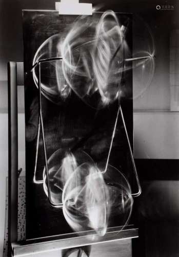 Moholy-Nagy, László (1895-1946) "Kinetic Sculpture"...