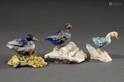 3 Modern gemstone carvings "Crouching Ducks" in bl...