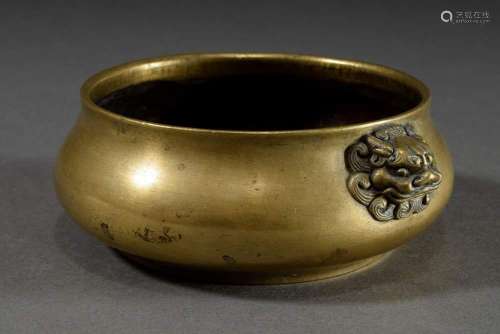 Small bronze censer with sculptural lion heads, bottom with ...