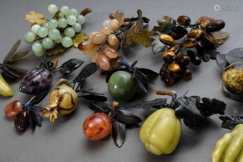 13 pieces carved gemstone fruit, China 20th c., l. 7,5-17cm,...