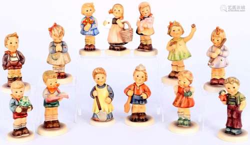 Hummel / Goebel group of 13 figures, Sammlung von 13 Hummelf...