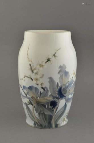 Bing & Gröndahl vase with underglaze painting "Plum...