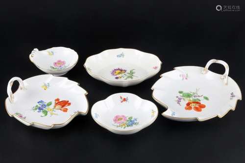 Meissen Flowers 5 bowls, Porzellanschalen,