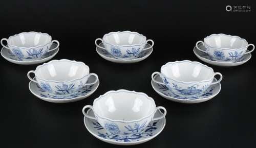 Meissen Onion Pattern 6 soup cups, Zwiebelmuster 6 Suppentas...