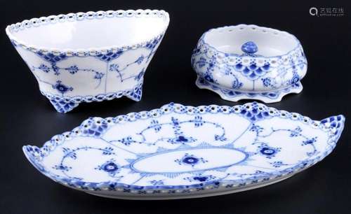 Royal Copenhagen Musselmalet Full Lace bowl, platter and ash...