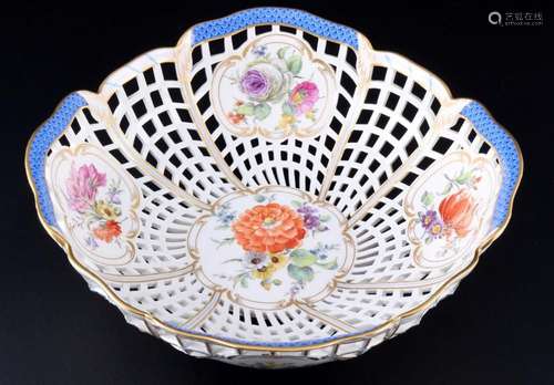 KPM Berlin Rocaille Wroclaw City Palace large splendor bowl,...