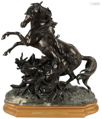 Philippe Poitevin (1831-1907) Le Bonheur large sculpture, as...