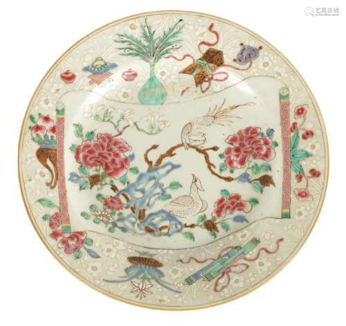 AN 18TH CENTURY CHINESE POLYCHROME PLATE