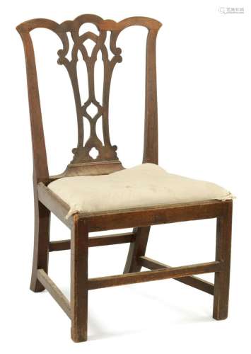 A MID 18TH CENTURY MAHOGANY CHIPPENDALE DESIGN SIDE CHAIR