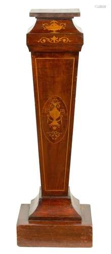 AN EDWARDIAN INLAID MAHOGANY PEDESTAL