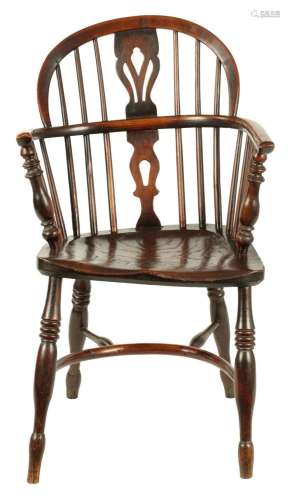 A 19TH CENTURY ELM AND ASH LOW BACK WINDSOR CHAIR