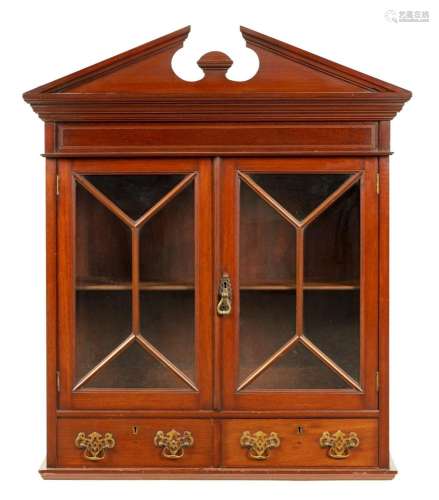 A LATE 19TH CENTURY MAHOGANY HANGING DISPLAY CABINET