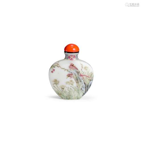 AN ENAMEL ON WHITE GLASS SNUFF BOTTLE Attributed to Yangzhou...