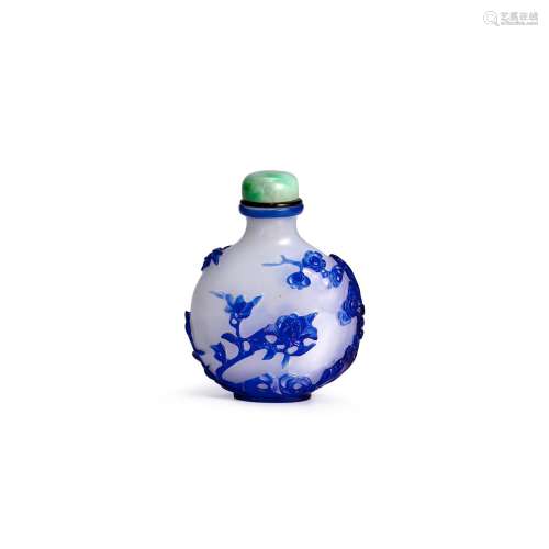 A BLUE OVERLAY ON WHITE GLASS SNUFF BOTTLE Imperial, attribu...