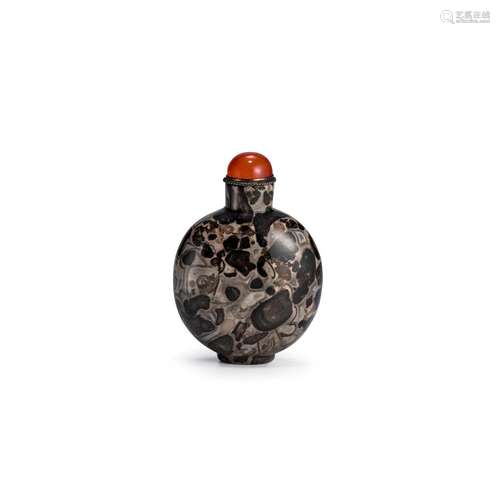 A FOSSILIFEROUS LIMESTONE SNUFF BOTTLE 1750-1860