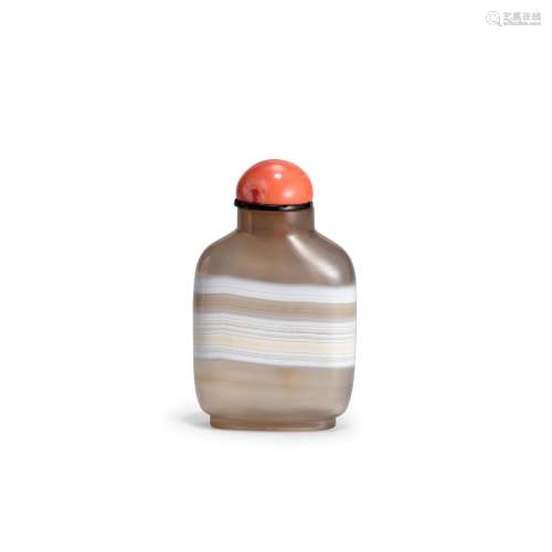 A BANDED AGATE SNUFF BOTTLE 1750-1860