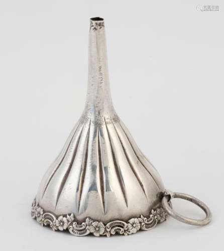 A small sterling silver funnel with applied floral border, 1...