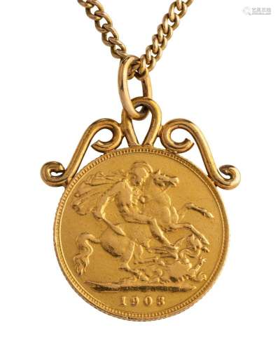 A 1903 half sovereign pendant on a yellow gold chain, 11 gra...