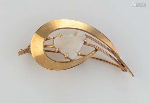 A vintage 9ct yellow gold brooch set with a solid opal, circ...