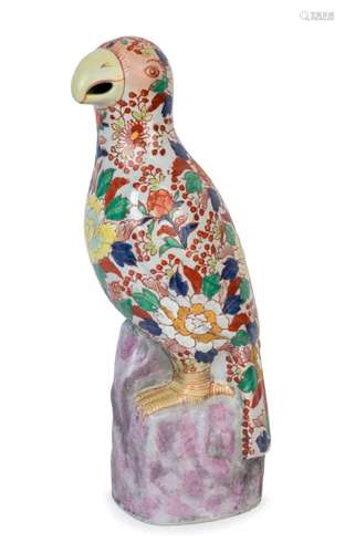 A Chinese Imari porcelain parrot statue, Qing Dynasty, 19th ...