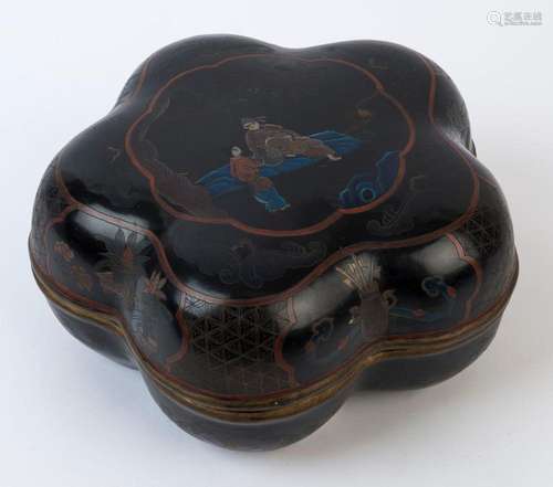 A Chinese lacquer ware lobed lidded box, 20th century, 13cm ...