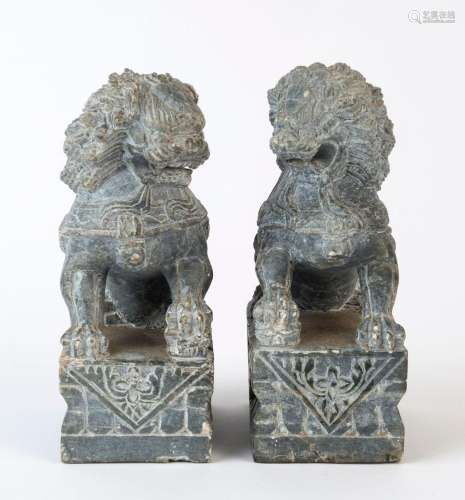 A pair of Chinese carved stone lions, 20th century, 15cm hig...