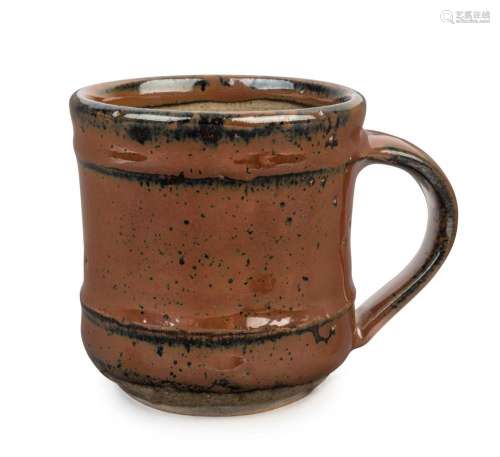 SHOJI HAMADA studio pottery mug in original spruce box, 9.5c...