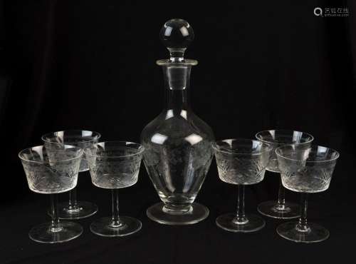 PALL MALL set of six wine glasses together with a vintage de...