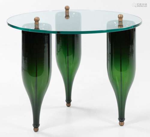 Extravaganter Designer-"Champagnertable" von Petru...