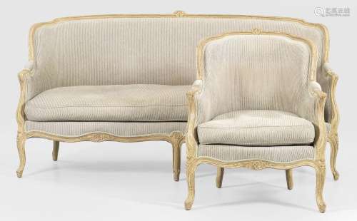 Salonsofa und Sessel im Louis XV-Stil