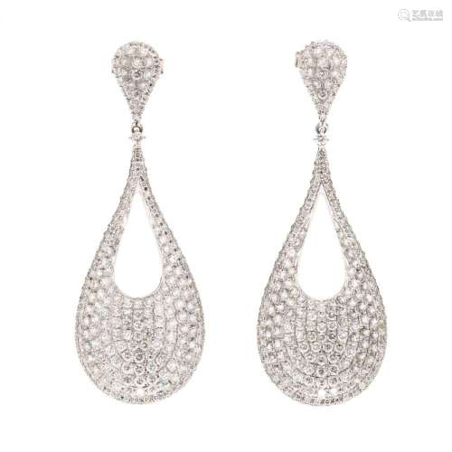 Pair of White Gold and Diamond Drop Earrings