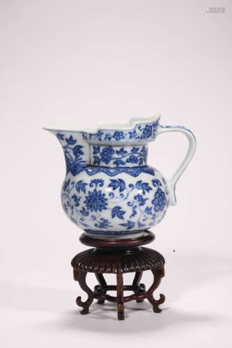 Blue and White Interlocking Lotus Monk’s Cap Jug