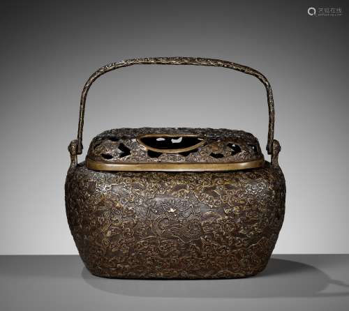 A BRONZE 'DRAGON' HANDWARMER WITH OPENWORK COVER, QING DYNAS...