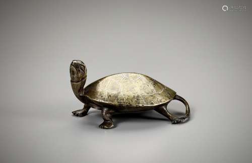A SILVER-INLAID BRONZE 'TURTLE' WEIGHT, LATE MING TO EARLY Q...