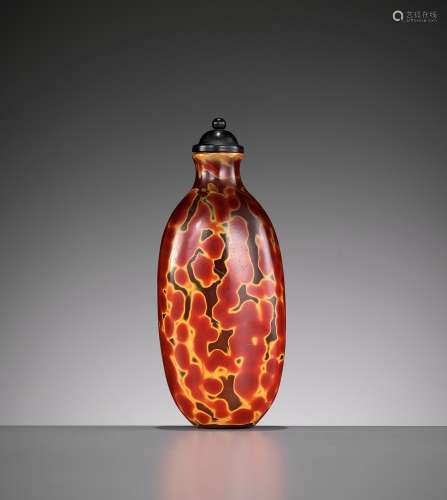 A 'REALGAR' GLASS SNUFF BOTTLE, IMPERIAL GLASSWORKS, 18TH CE...