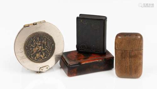 Antique coin purse, snuff box and two vesta cases, 19th cent...