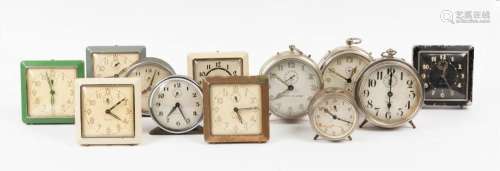 Twelve assorted vintage and antique bedside alarm clocks, th...