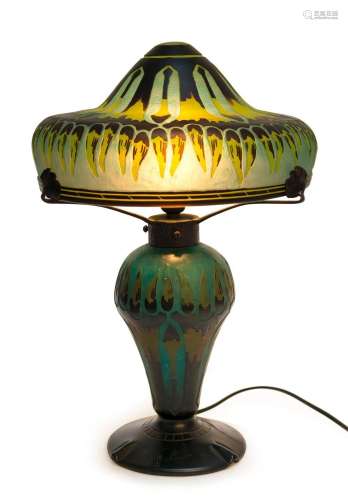 SCHNEIDER Art Deco cameo glass table lamp and shade with han...