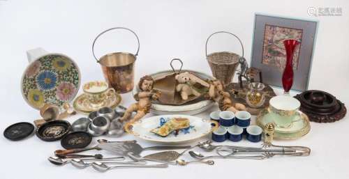 Box of sundries including porcelain tea ware, napkin rings, ...