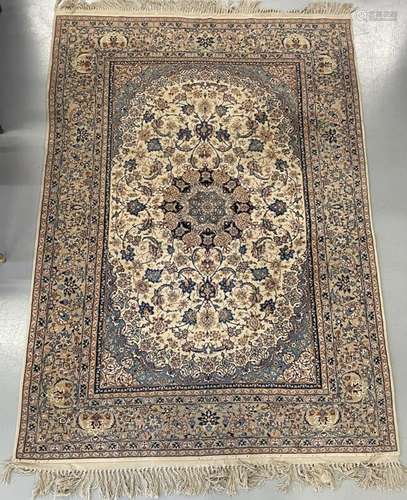 Tapis en soie 226 x 53cm