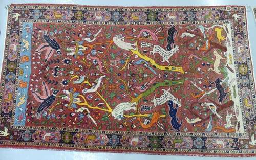 Tapis d'orient en laine. 129X220CM