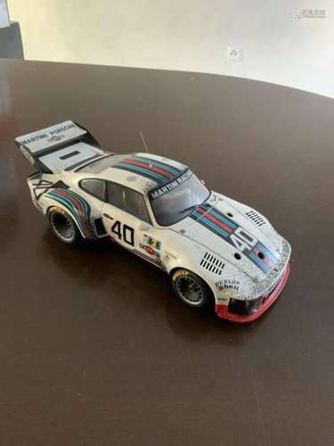 EXOTO Racing Legends. 1/18ème. Porsche. 935 Le Mans #40. Réf...