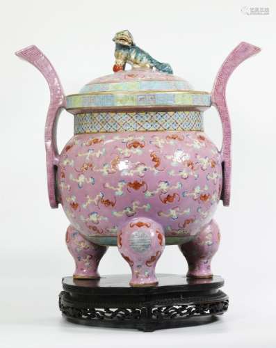 Fine Lg Chinese 19th C Enameled Porcelain Censer